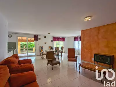 Maison, 111 m²