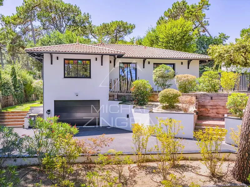 Maison, 198 m²