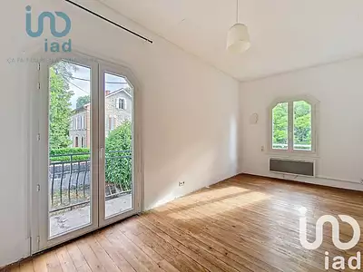 Maison, 240 m²