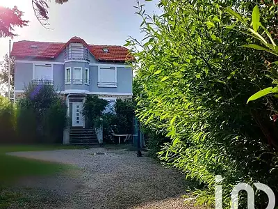 Maison, 220 m²