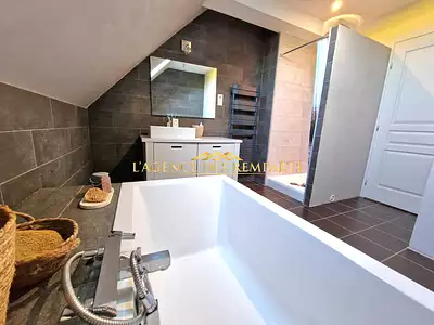 Maison, 165 m²