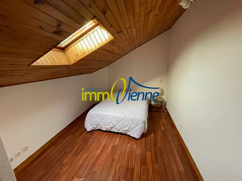 Immeuble, 100 m²