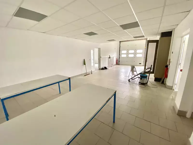 Divers, 380 m²