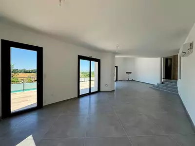 Maison, 175 m²