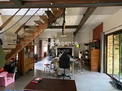 Maison, 165 m²