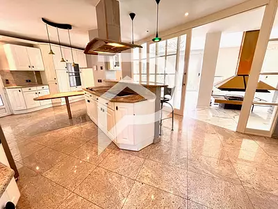 Maison, 300 m²