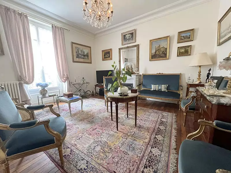 Maison, 210 m²