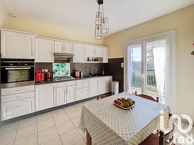 Maison, 195 m²