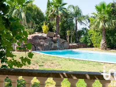 Maison, 268 m²