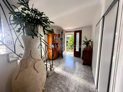 Maison, 199 m²