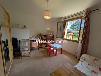 Maison, 182 m²