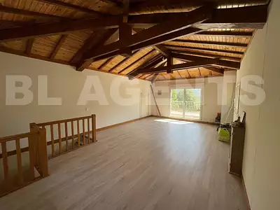Maison, 340 m²