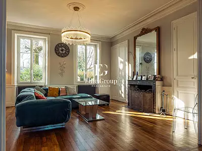 Maison, 307 m²