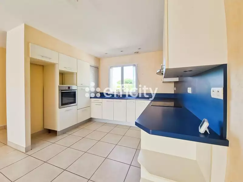 Maison, 89 m²