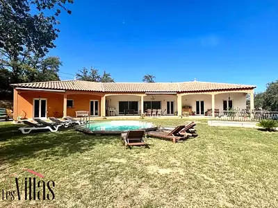 Maison, 261 m²