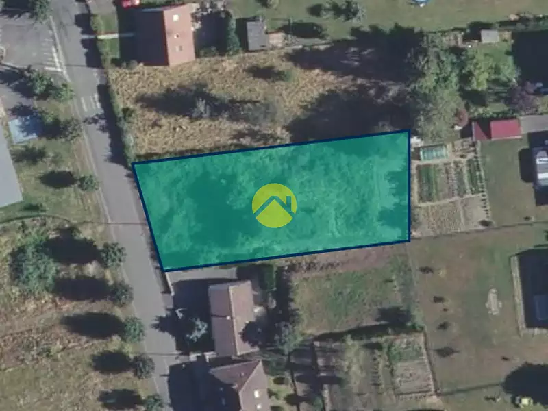 Terrain, 1 351 m²