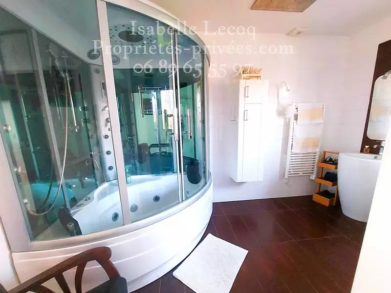 Maison, 170 m²