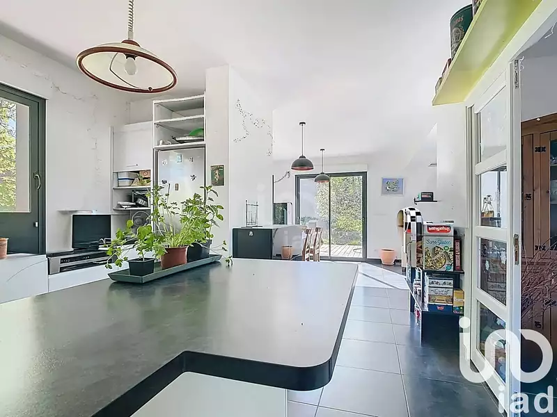 Maison, 196 m²