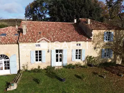 Maison, 284 m²