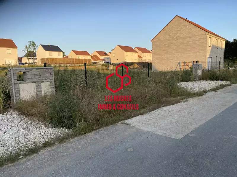 Terrain, 682 m²