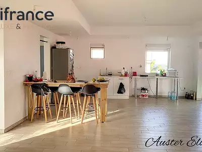 Maison, 250 m²