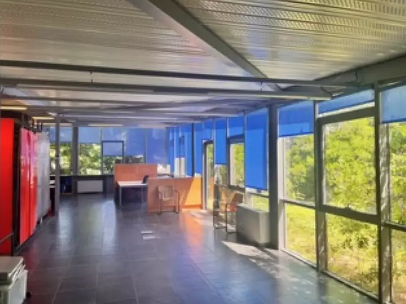 Divers, 318 m²