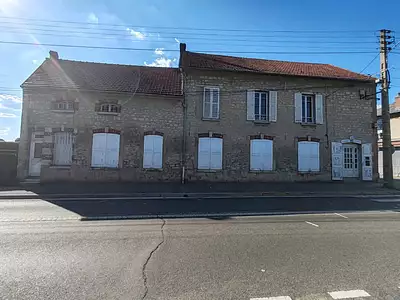 Maison, 240 m²