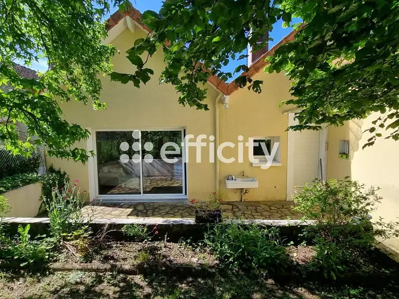 Maison, 156 m²