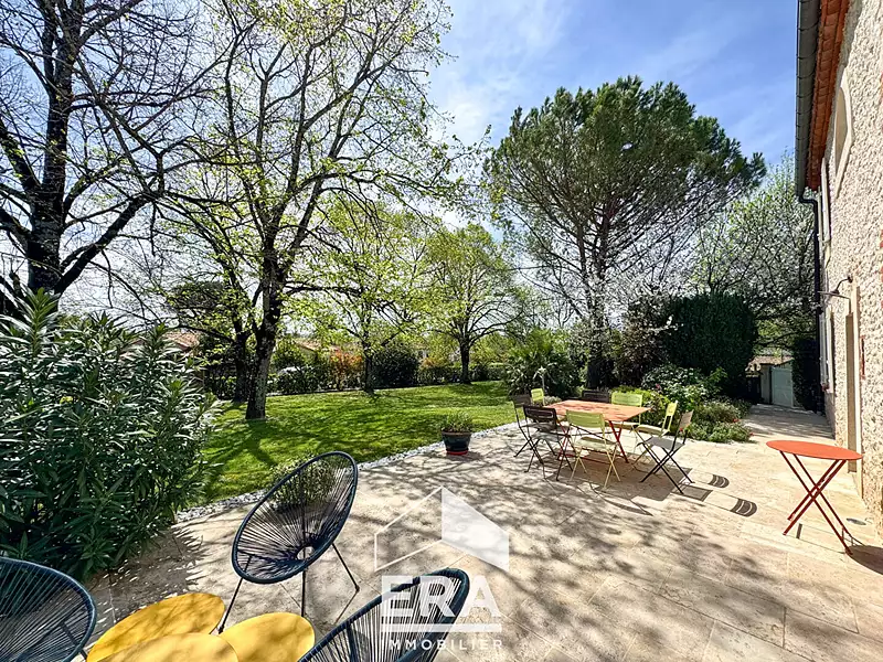 Maison, 250 m²