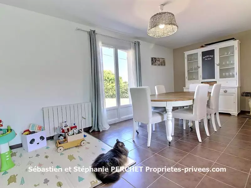 Maison, 147 m²