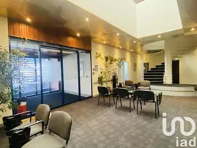 Immeuble, 710 m²