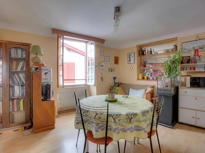 Maison, 218 m²