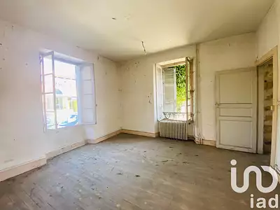 Immeuble, 710 m²