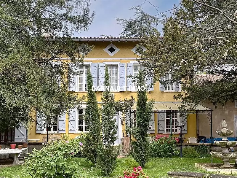 Maison, 270 m²