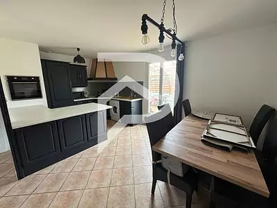 Maison, 77 m²