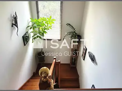 Maison, 240 m²