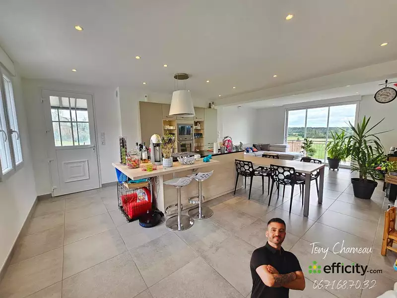 Maison, 160 m²