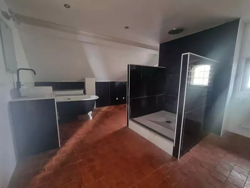 Maison, 241 m²