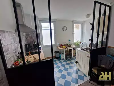 Immeuble, 155 m²