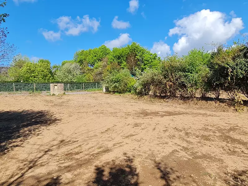 Terrain, 357 m²