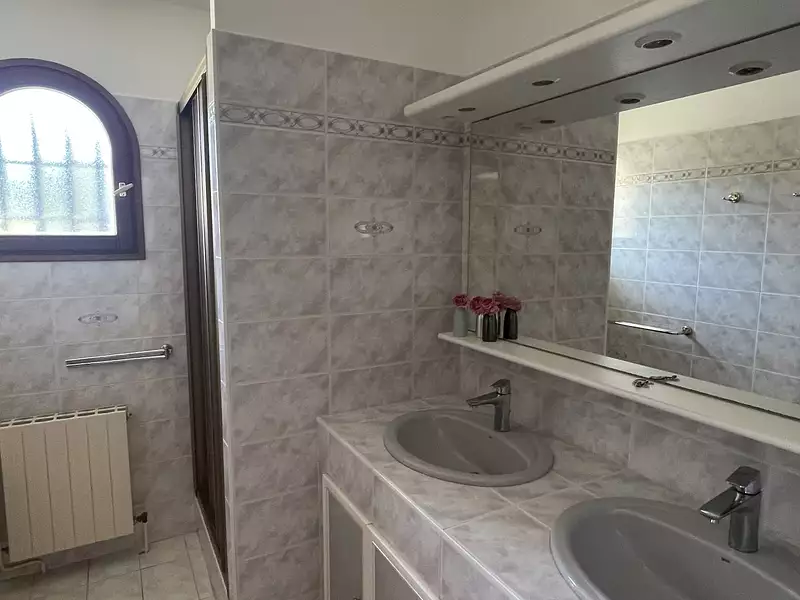 Maison, 163 m²