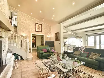 Maison, 283 m²