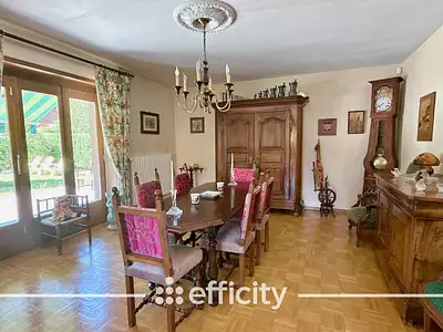Maison, 216 m²
