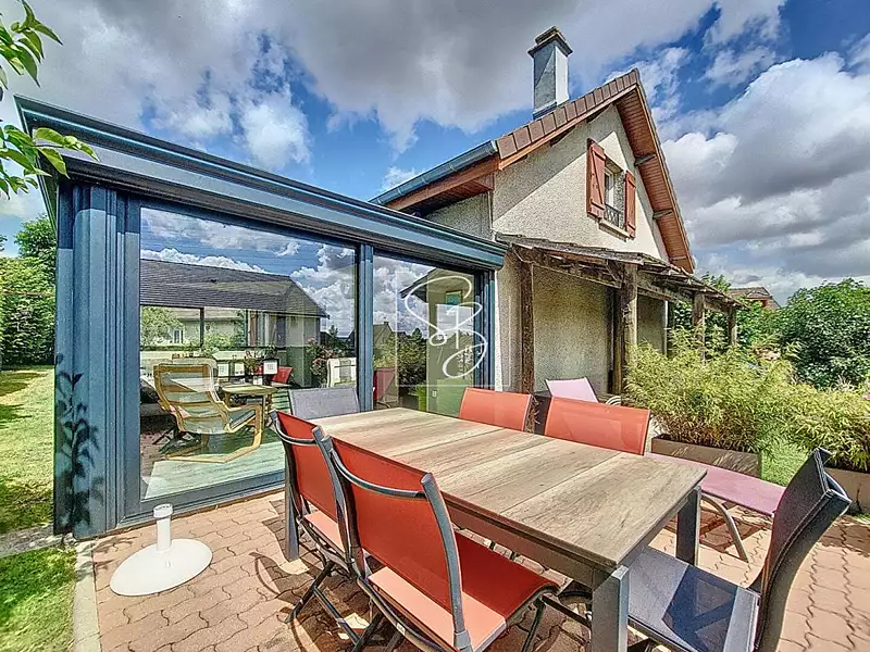 Maison, 144 m²