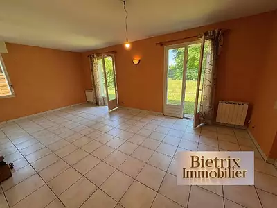 Maison, 230 m²