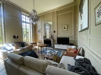 Maison, 552 m²