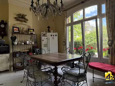 Maison, 357,7 m²