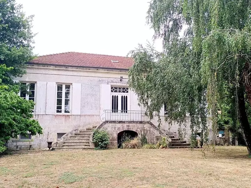 Maison, 240 m²