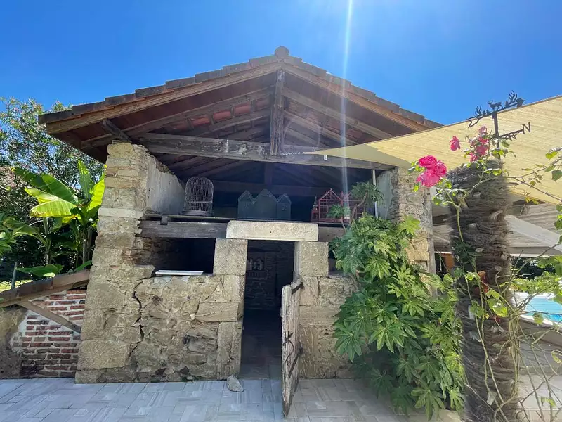 Maison, 260 m²