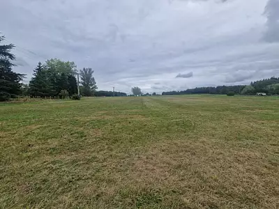 Terrain, 2 210 m²